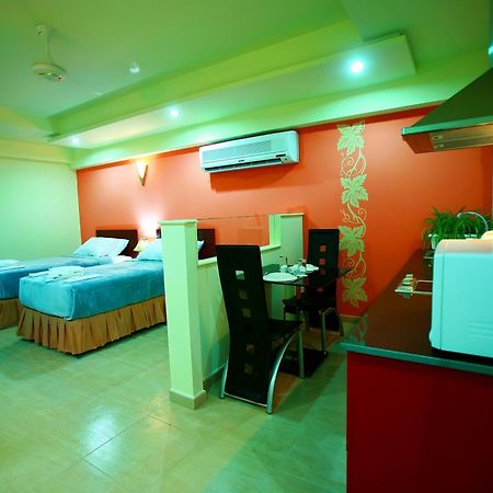Johny International Hotel Masqat Buitenkant foto