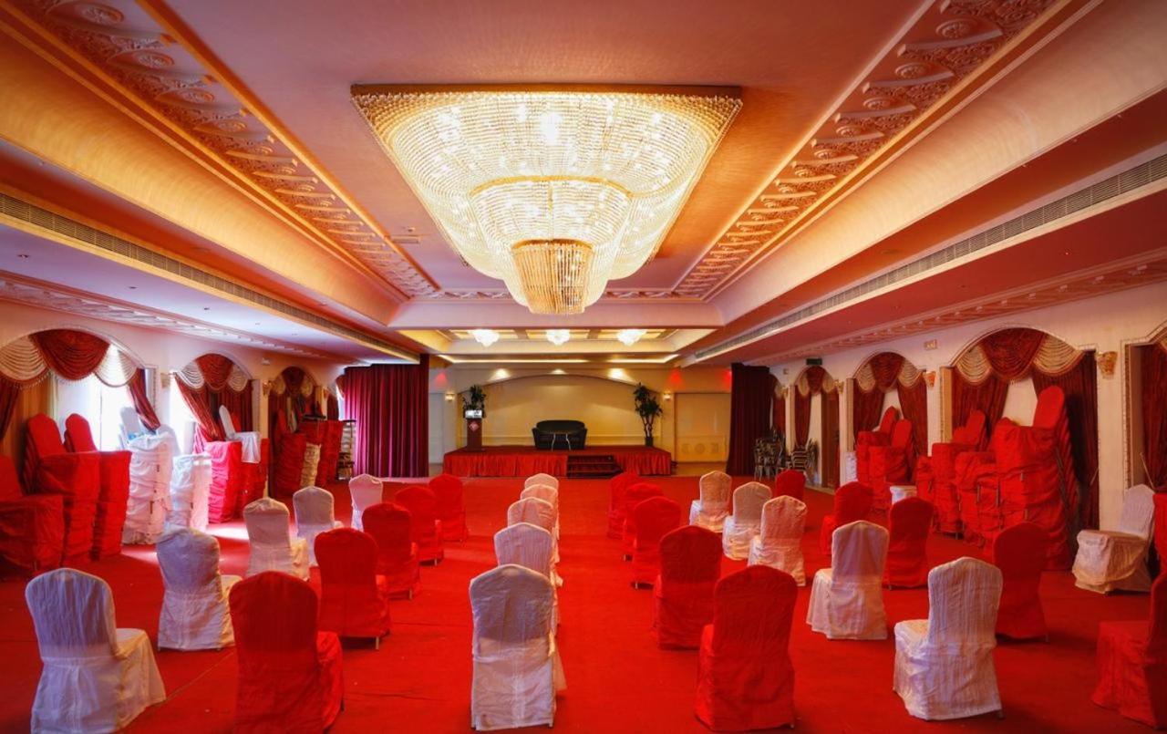 Johny International Hotel Masqat Buitenkant foto