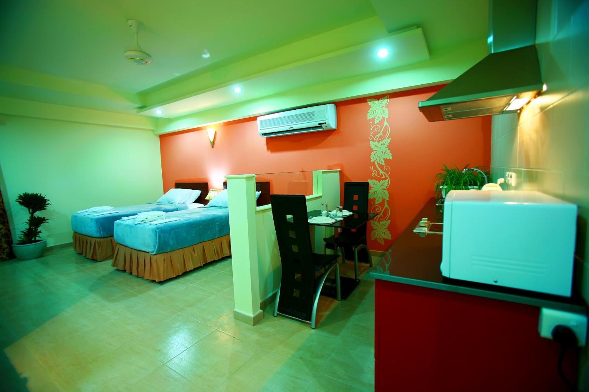 Johny International Hotel Masqat Buitenkant foto