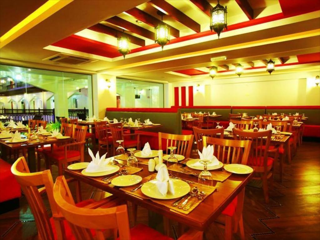 Johny International Hotel Masqat Buitenkant foto